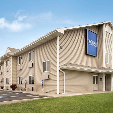 Travelodge By Wyndham Missouri Valley מראה חיצוני תמונה