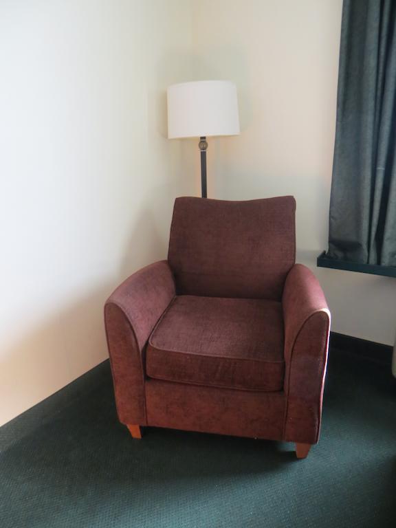 Travelodge By Wyndham Missouri Valley מראה חיצוני תמונה