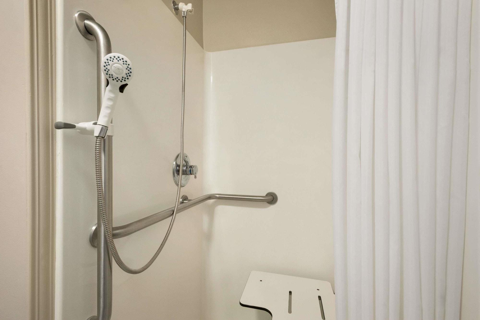 Travelodge By Wyndham Missouri Valley מראה חיצוני תמונה