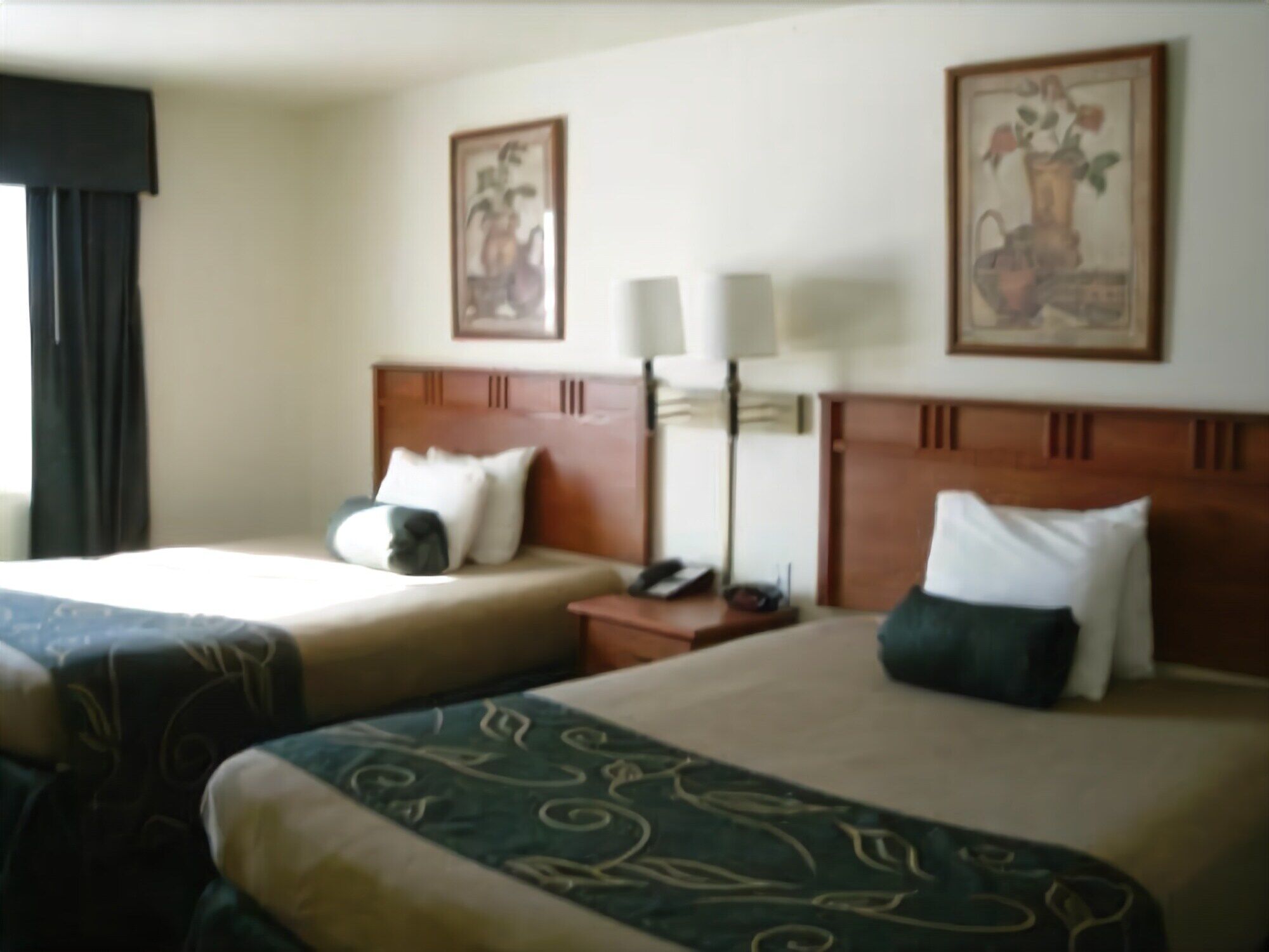 Travelodge By Wyndham Missouri Valley חדר תמונה