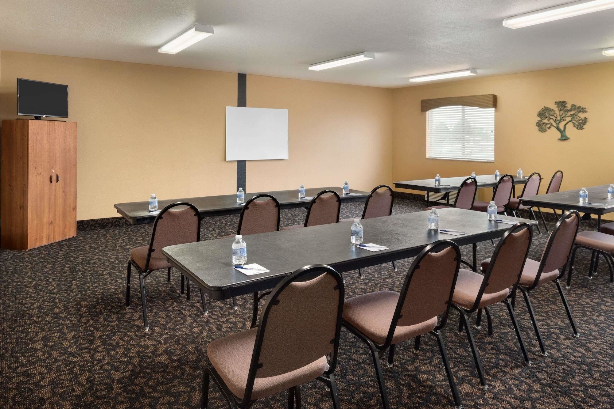 Travelodge By Wyndham Missouri Valley מראה חיצוני תמונה